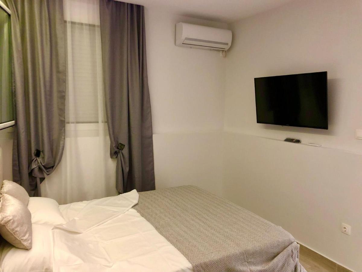 Helen Luxury Happy House Apartment เอเธนส์ ภายนอก รูปภาพ