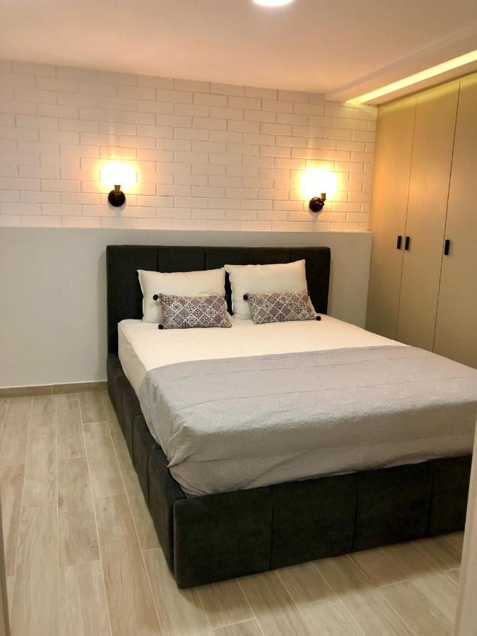 Helen Luxury Happy House Apartment เอเธนส์ ภายนอก รูปภาพ